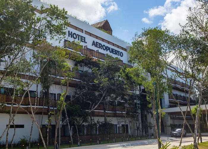 Gafsacomm Aeropuerto Hotel 5*